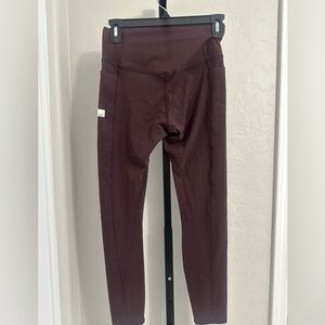 Vuori Leggings Red Brown Color